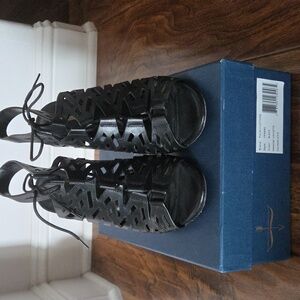 POUR LA VICTOIRE Yermak Black Leather Women's High Heel Cage Sandals US 9.5M